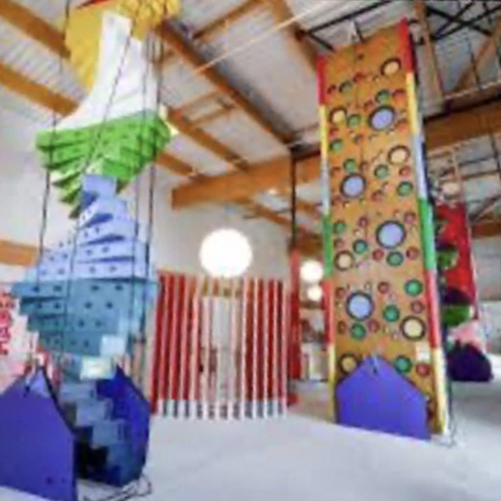 NEWTOWN PARK Parc Multi Loisirs Indoor